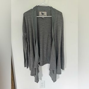 Field and Stream sweater large